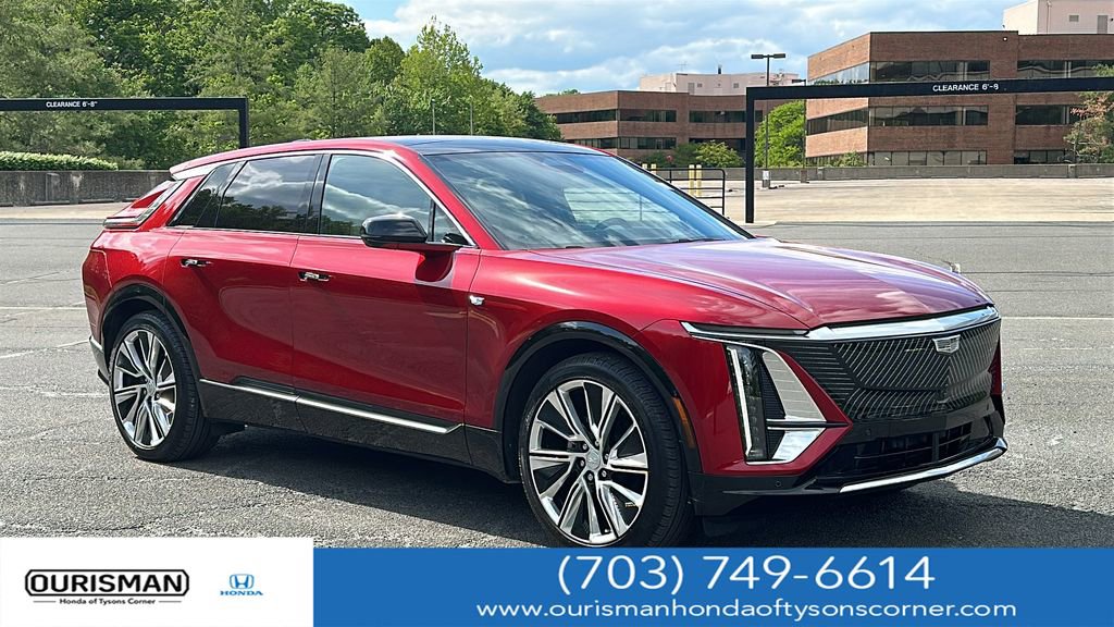 Used 2024 Cadillac Lyriq Luxury w/ Nappa Leather Package AWD/4WD image 1