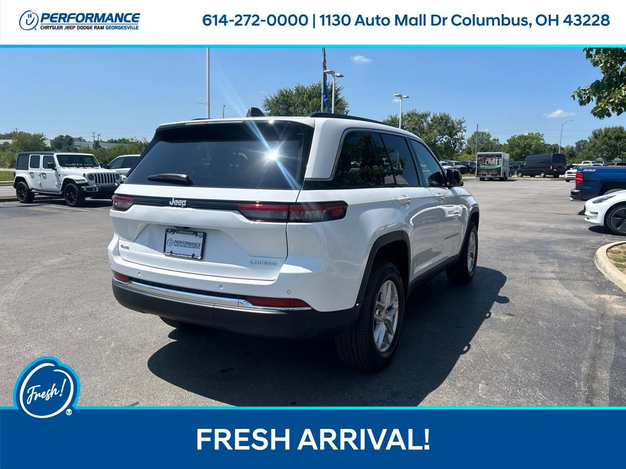 Certified 2026 Jeep Grand Cherokee Laredo AWD/4WD image 4