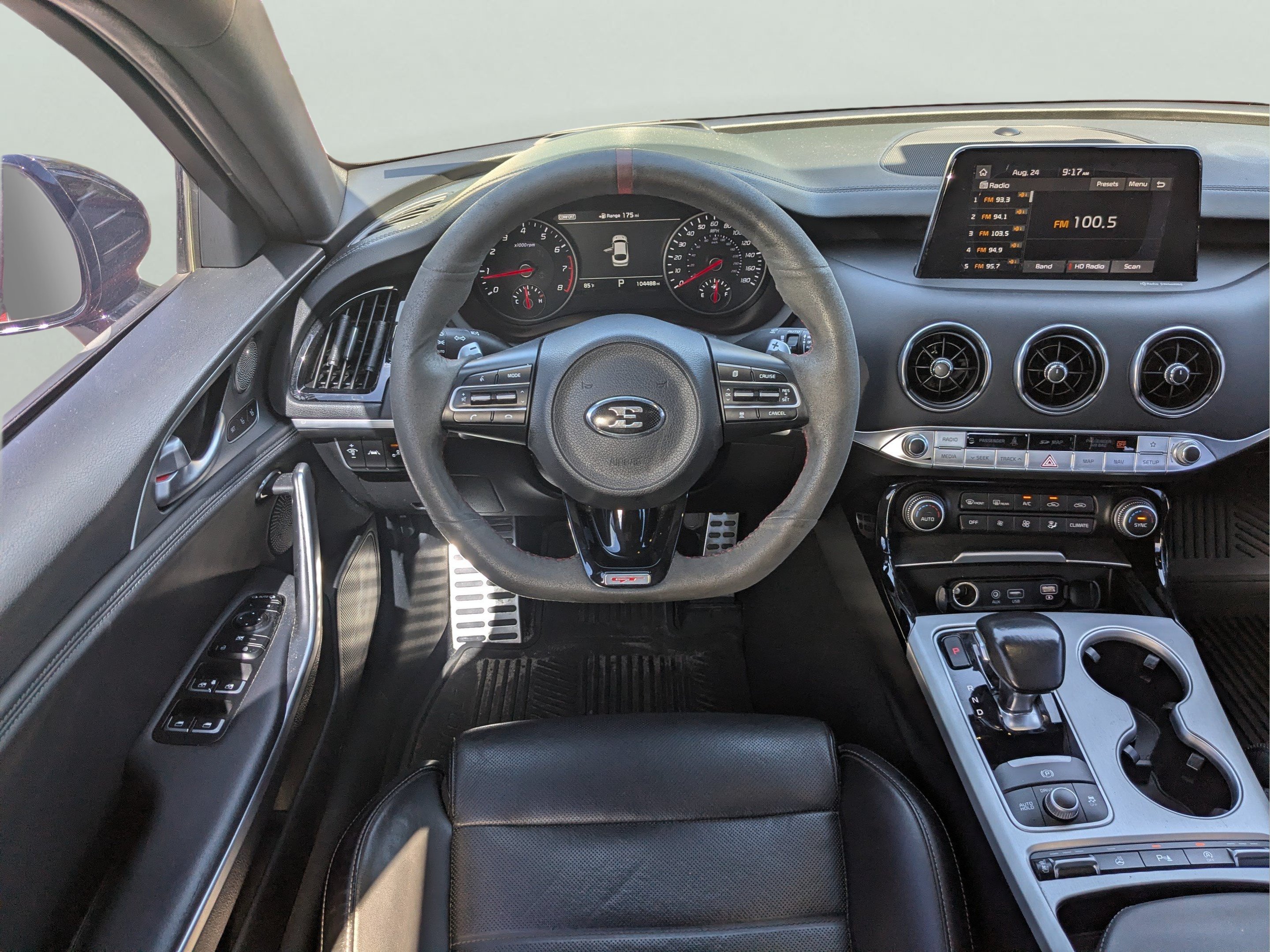 Used 2018 Kia Stinger GT2 AWD/4WD image 17