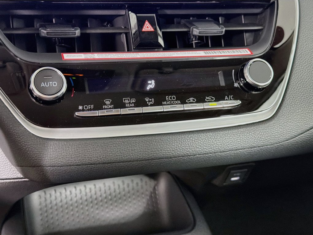 New 2027 Toyota Corolla LE FWD image 19