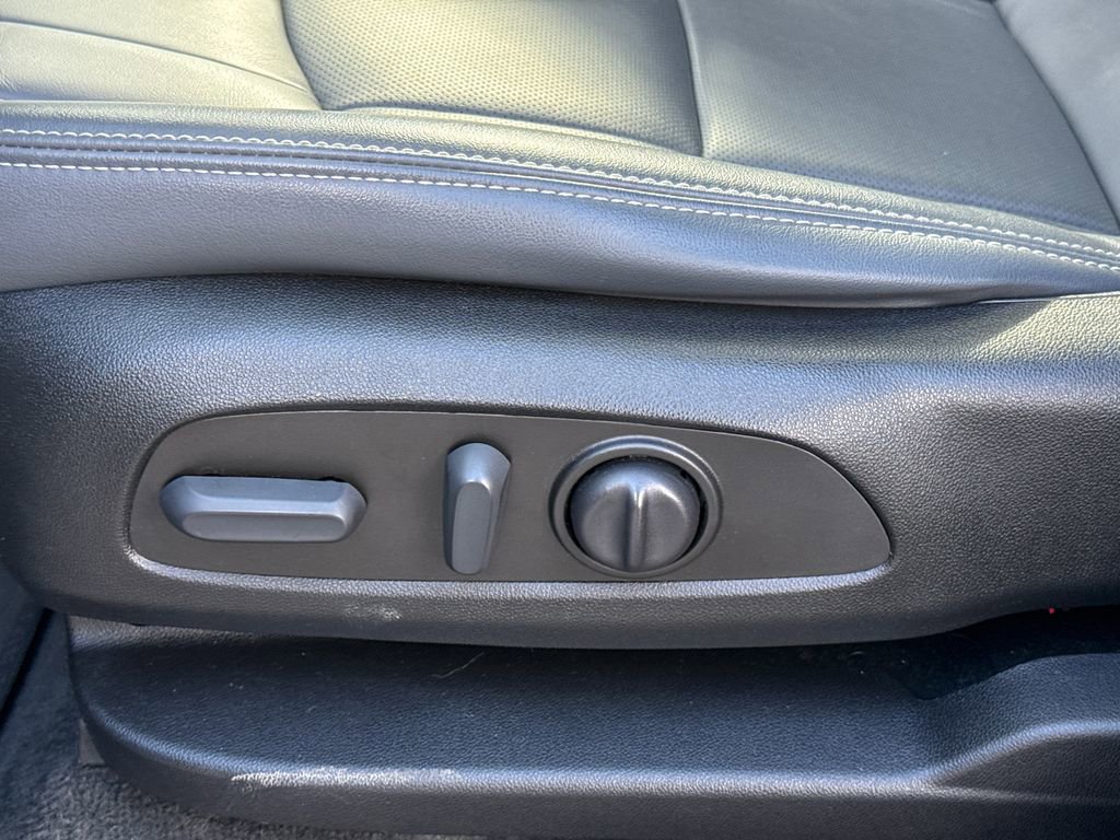 Certified 2023 Buick Enclave Essence w/ Experience Buick Package image 18