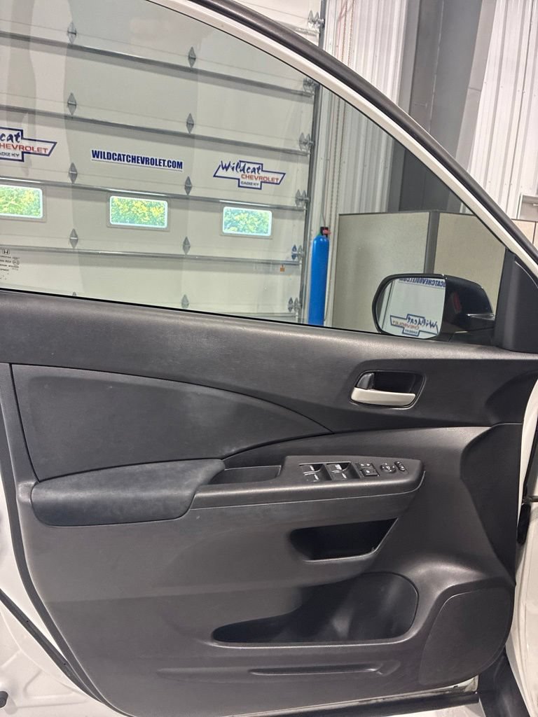 Used 2016 Honda CR-V LX image 11