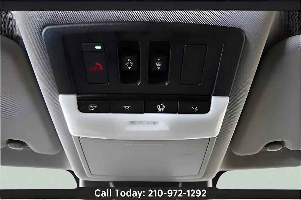 Used 2021 Nissan Rogue Platinum AWD/4WD image 25