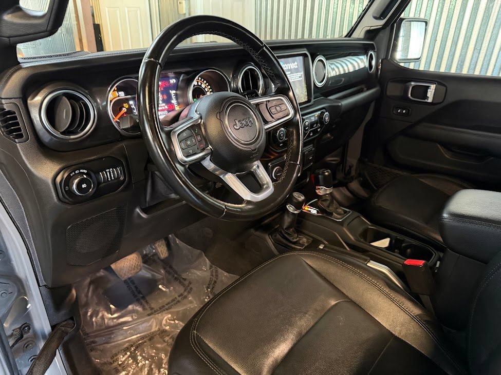 Used 2021 Jeep Wrangler Unlimited Sahara AWD/4WD image 10