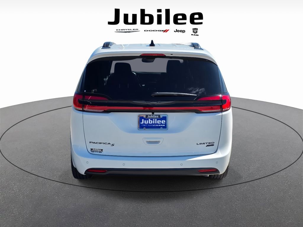 New 2026 Chrysler Pacifica Limited w/ Uconnect Theater Family Group image 3