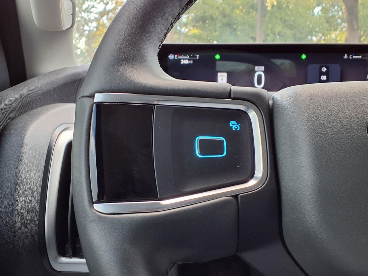 New 2026 Ford Expedition Active RWD image 14