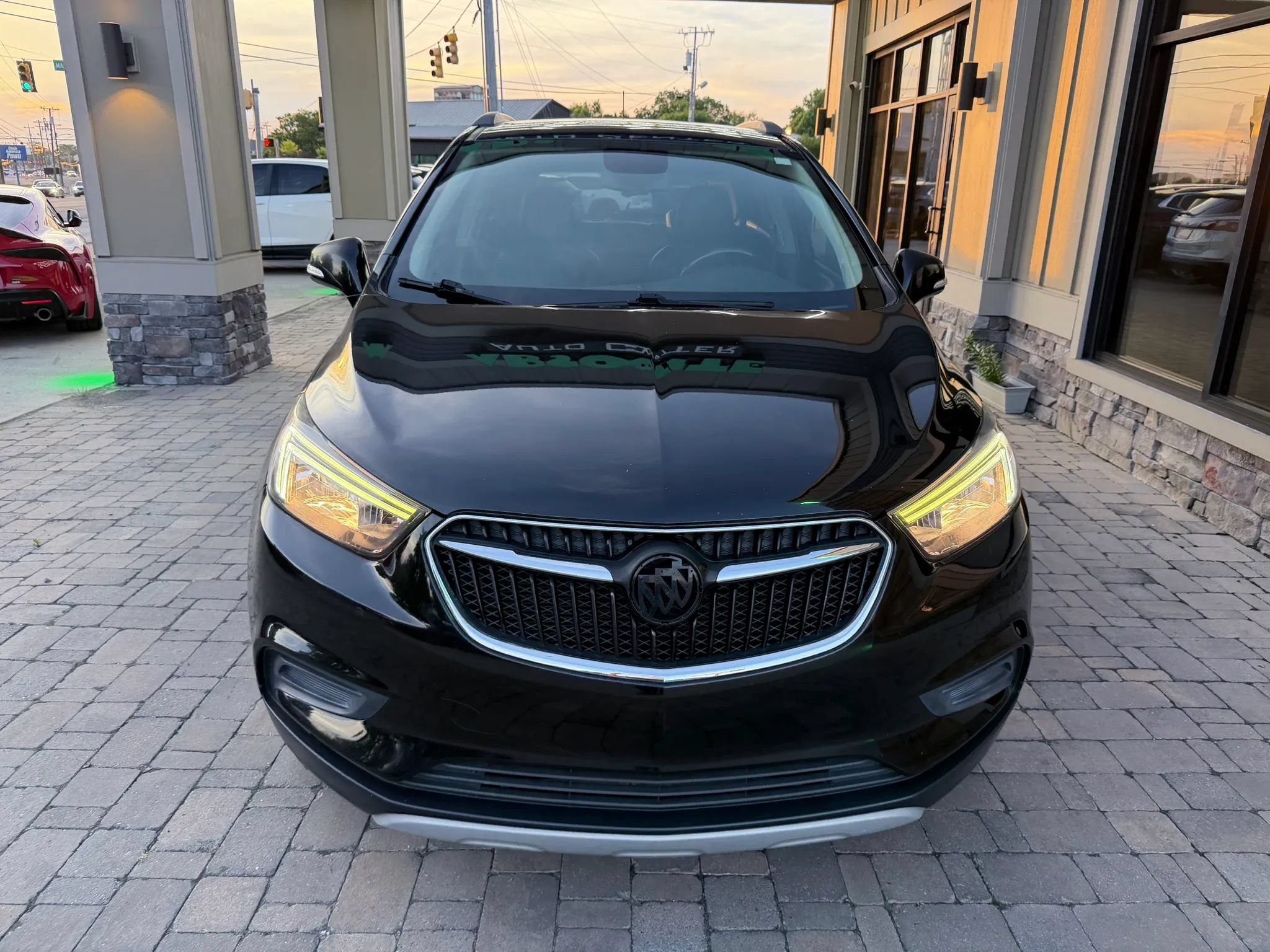 Used 2019 Buick Encore Preferred AWD/4WD image 7