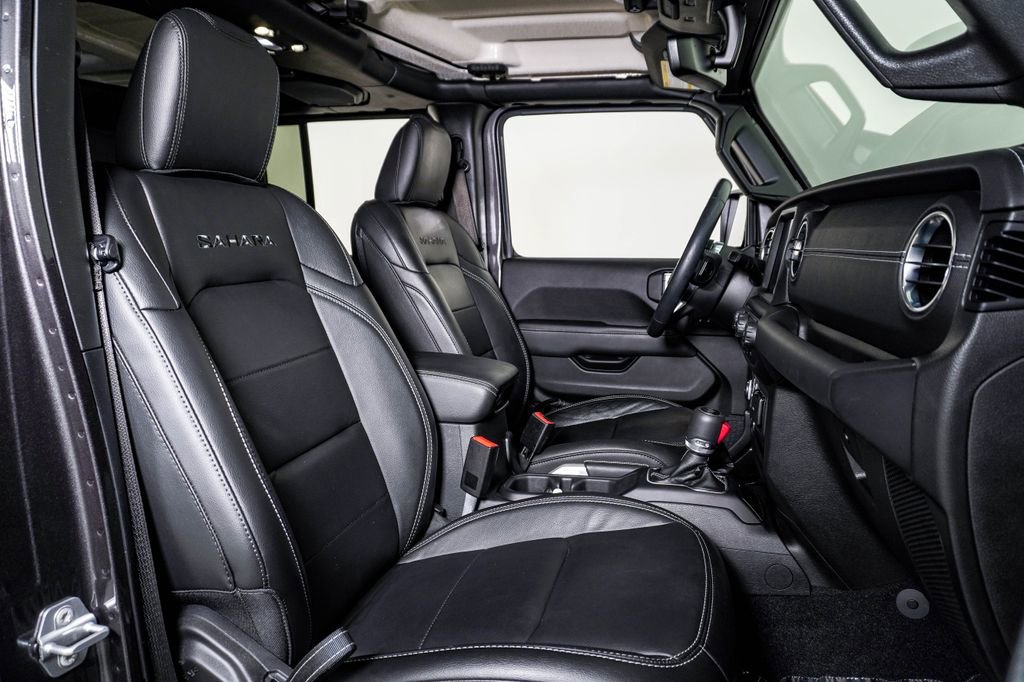 Used 2019 Jeep Wrangler Unlimited Sahara AWD/4WD image 15