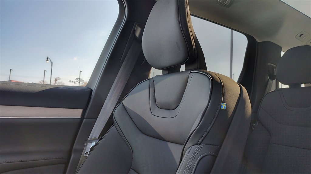 New 2025 Volvo EX90 Ultra image 25