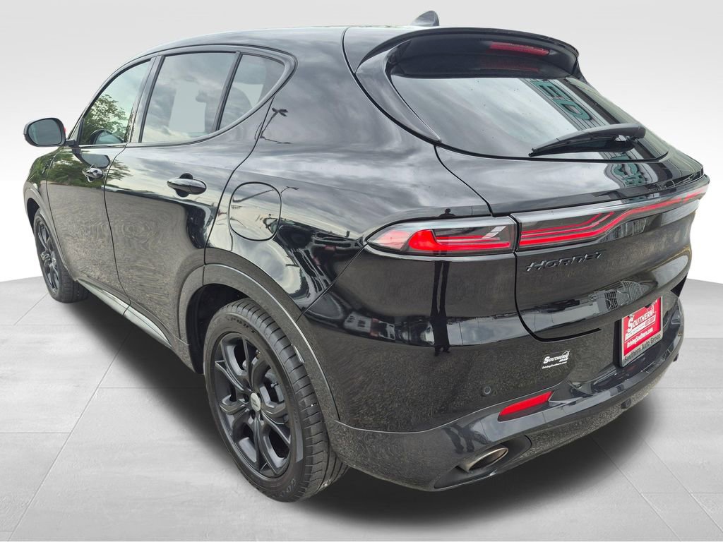 Used 2024 Dodge Hornet R/T Plus w/ R/T Blacktop Package AWD/4WD image 4