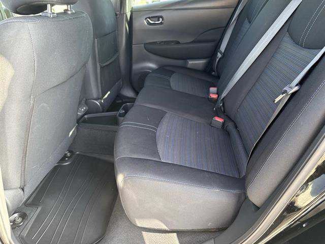 Used 2023 Nissan Leaf S image 14