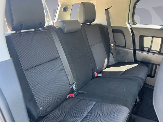 Used 2012 Toyota FJ Cruiser 2WD w/ Upgrade Pkg image 18