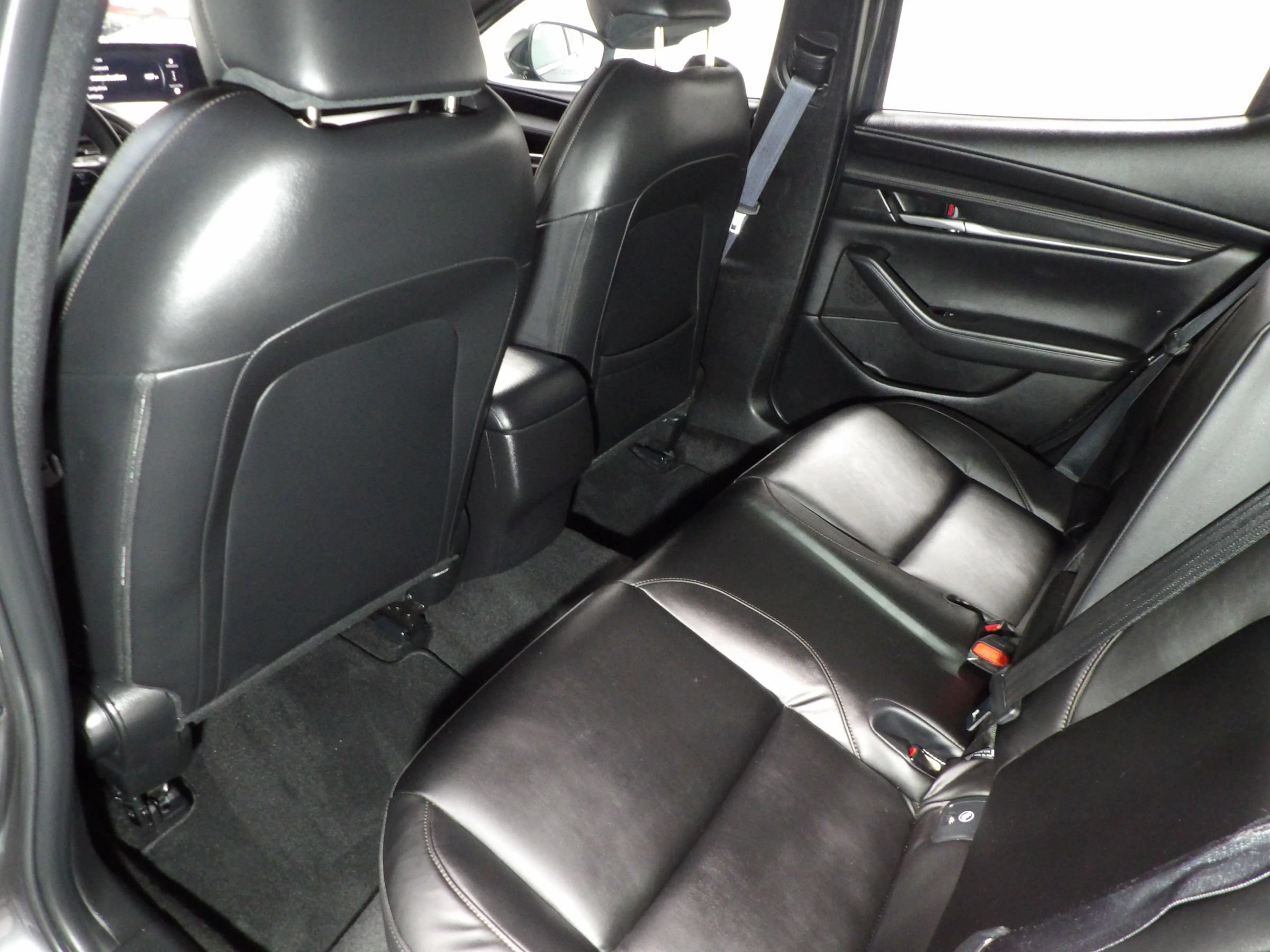 Used 2025 MAZDA MAZDA3 s Sport FWD image 9