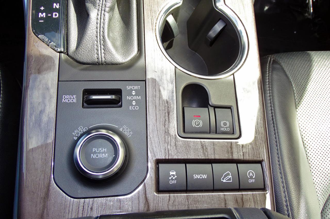 Used 2022 Toyota Highlander Platinum AWD/4WD image 31