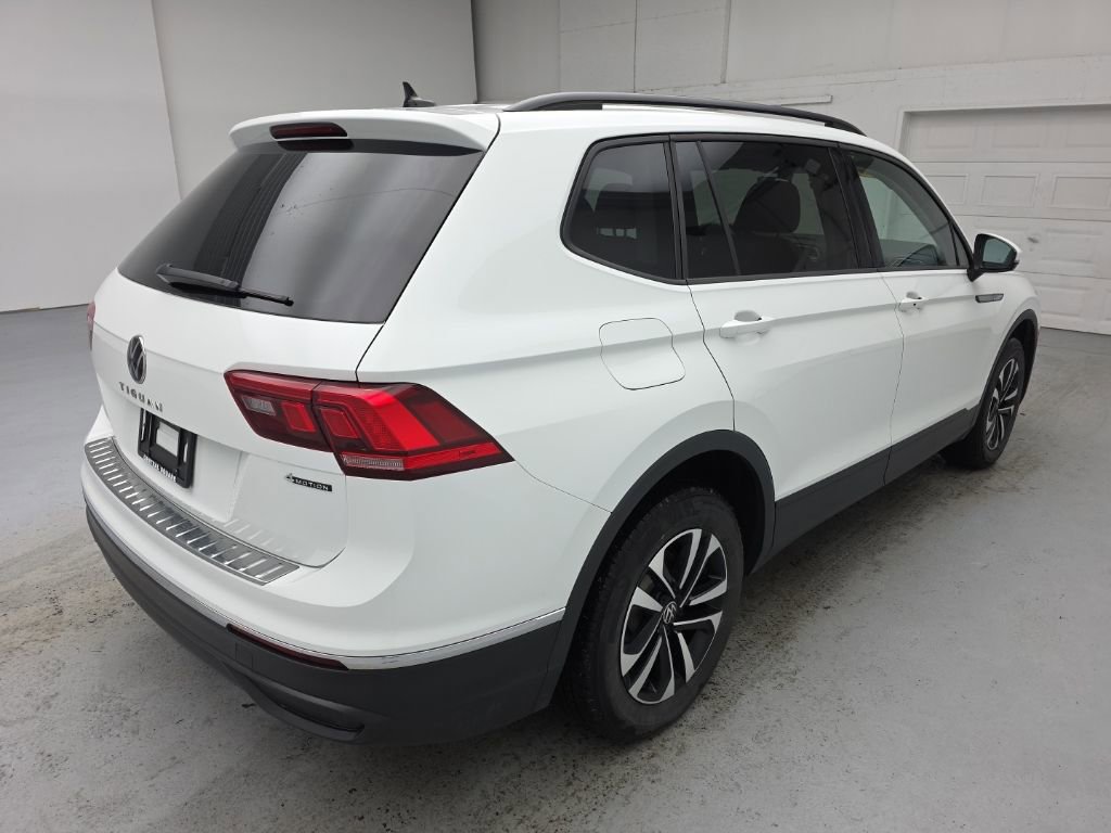 Used 2023 Volkswagen Tiguan S image 11