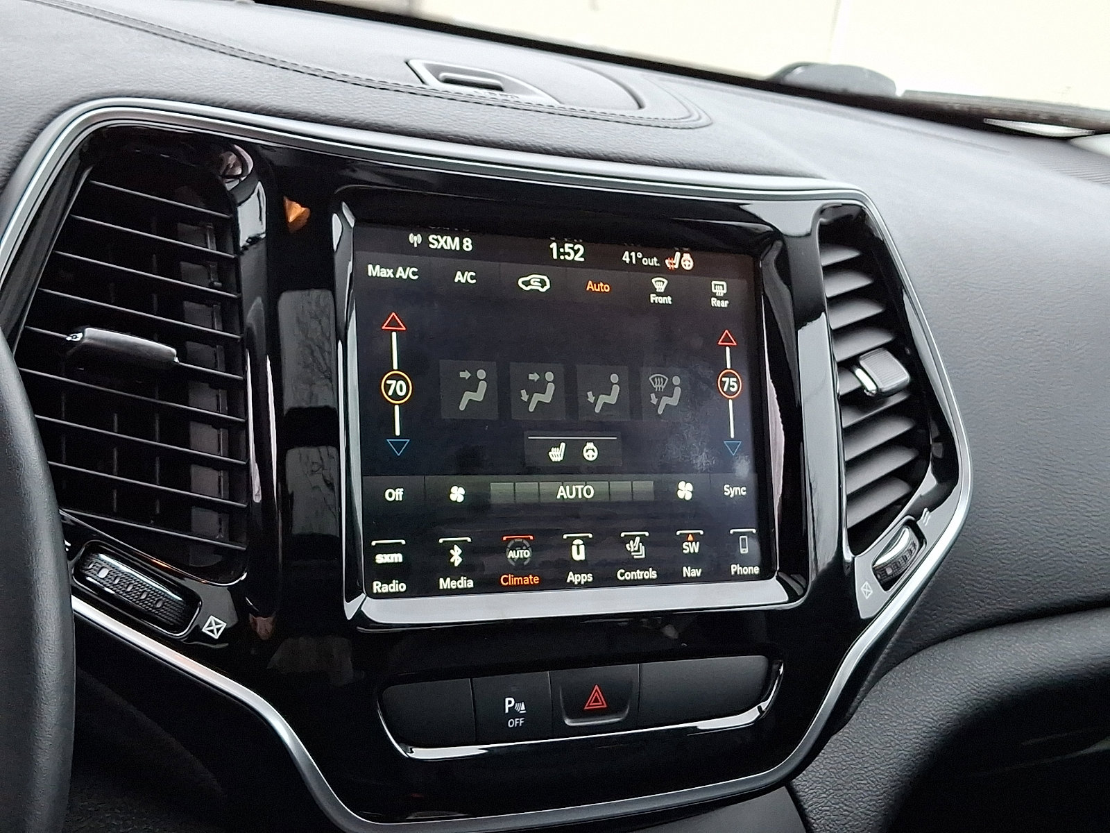 Used 2019 Jeep Cherokee Limited image 17