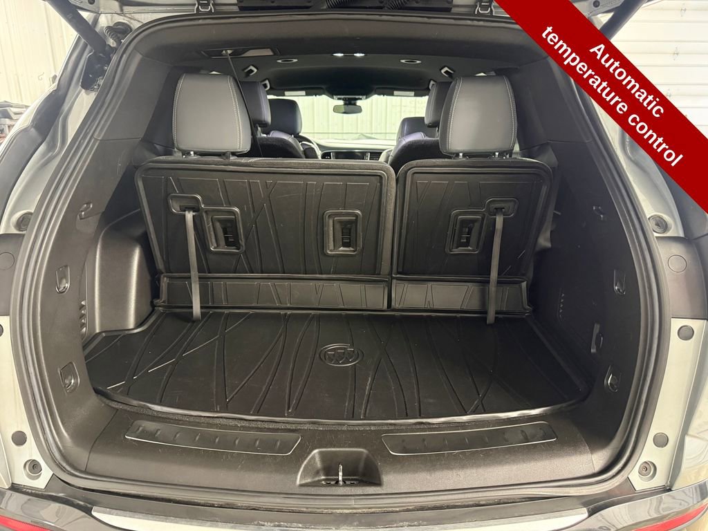 Used 2023 Buick Enclave Essence w/ Sport Touring Edition image 39