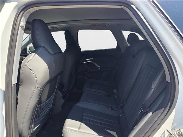 New 2025 Audi Q5 Premium Plus w/ Premium Plus AWD/4WD image 18