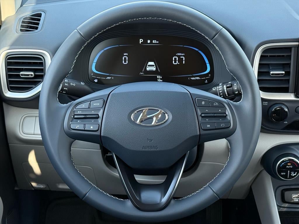 Used 2026 Hyundai Venue SEL FWD image 15
