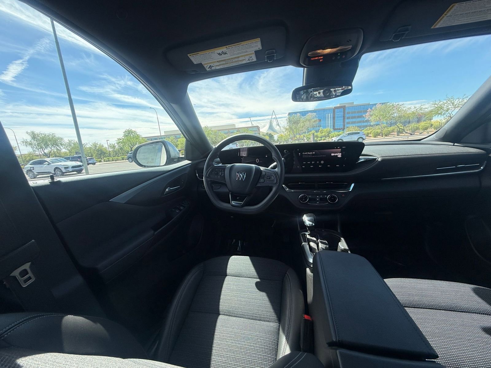 Used 2025 Buick Envista Preferred image 34