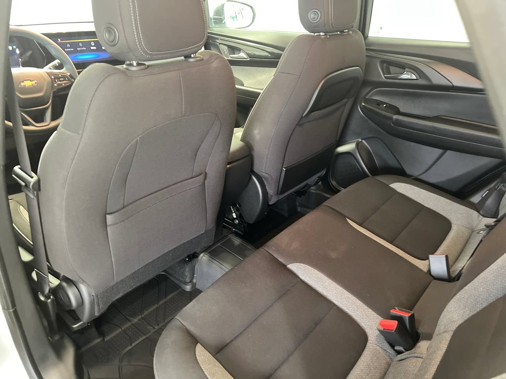 Used 2026 Chevrolet TrailBlazer LS w/ LS Convenience Package AWD/4WD image 39