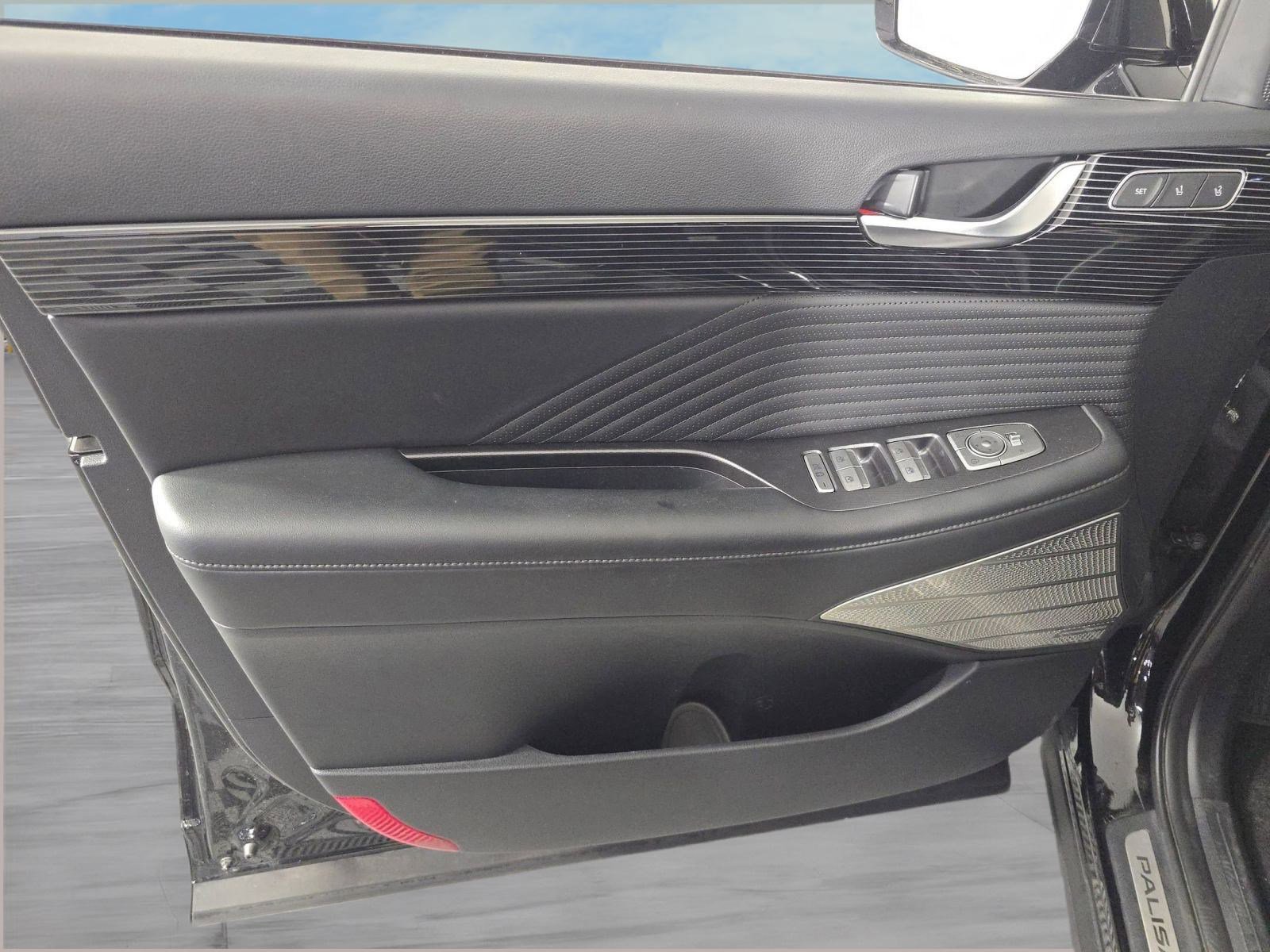 Used 2024 Hyundai Palisade Calligraphy image 10