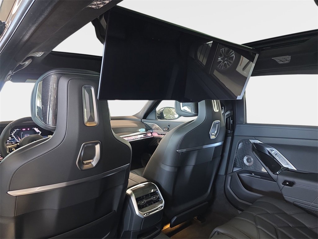New 2026 BMW 760i xDrive image 9
