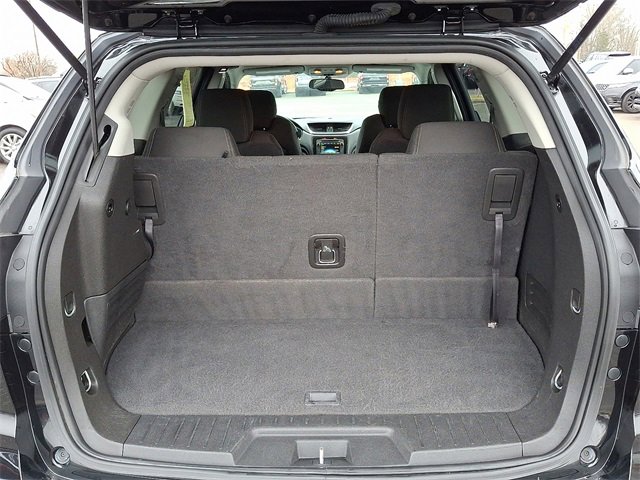 Used 2016 Chevrolet Traverse LT image 24