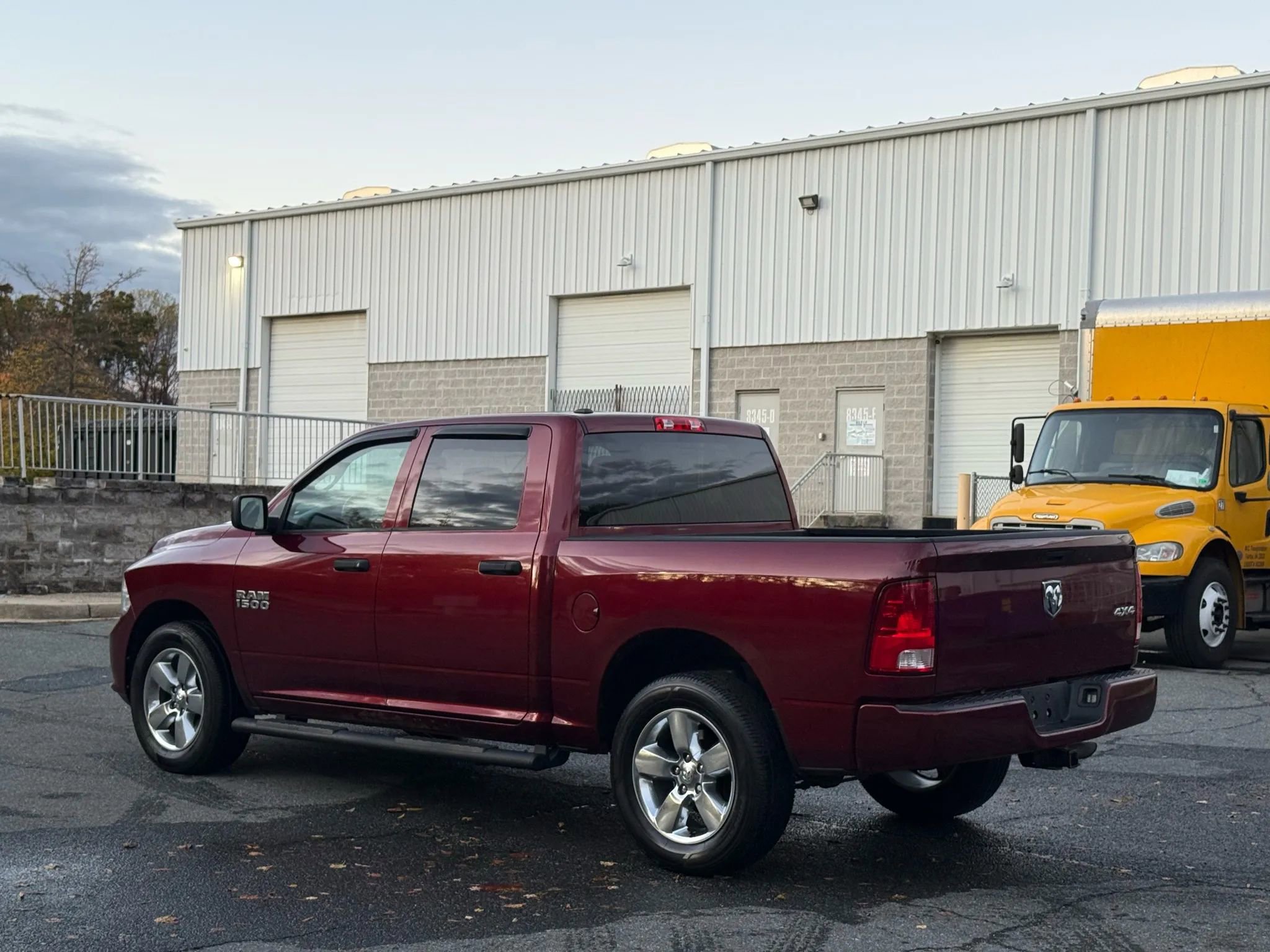 Used 2017 RAM 1500 Express image 9