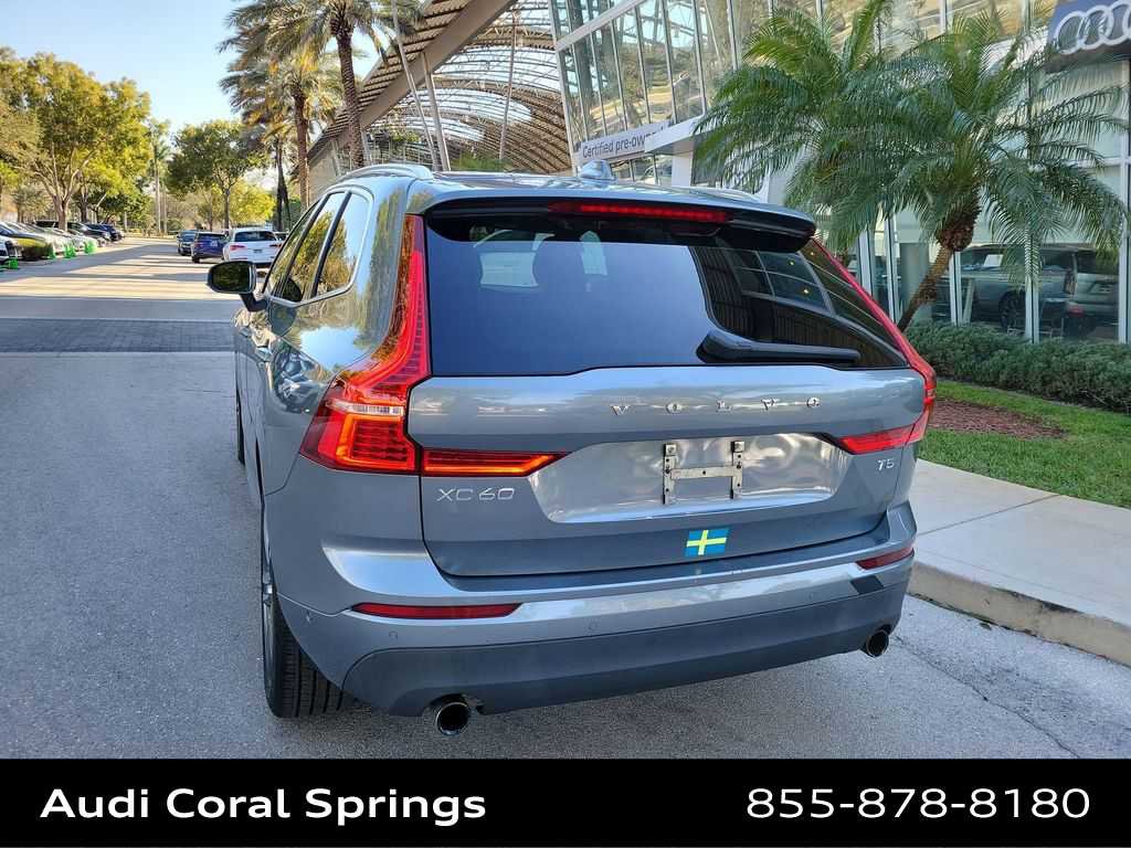 Used 2019 Volvo XC60 T5 Momentum w/ Premium Package image 6