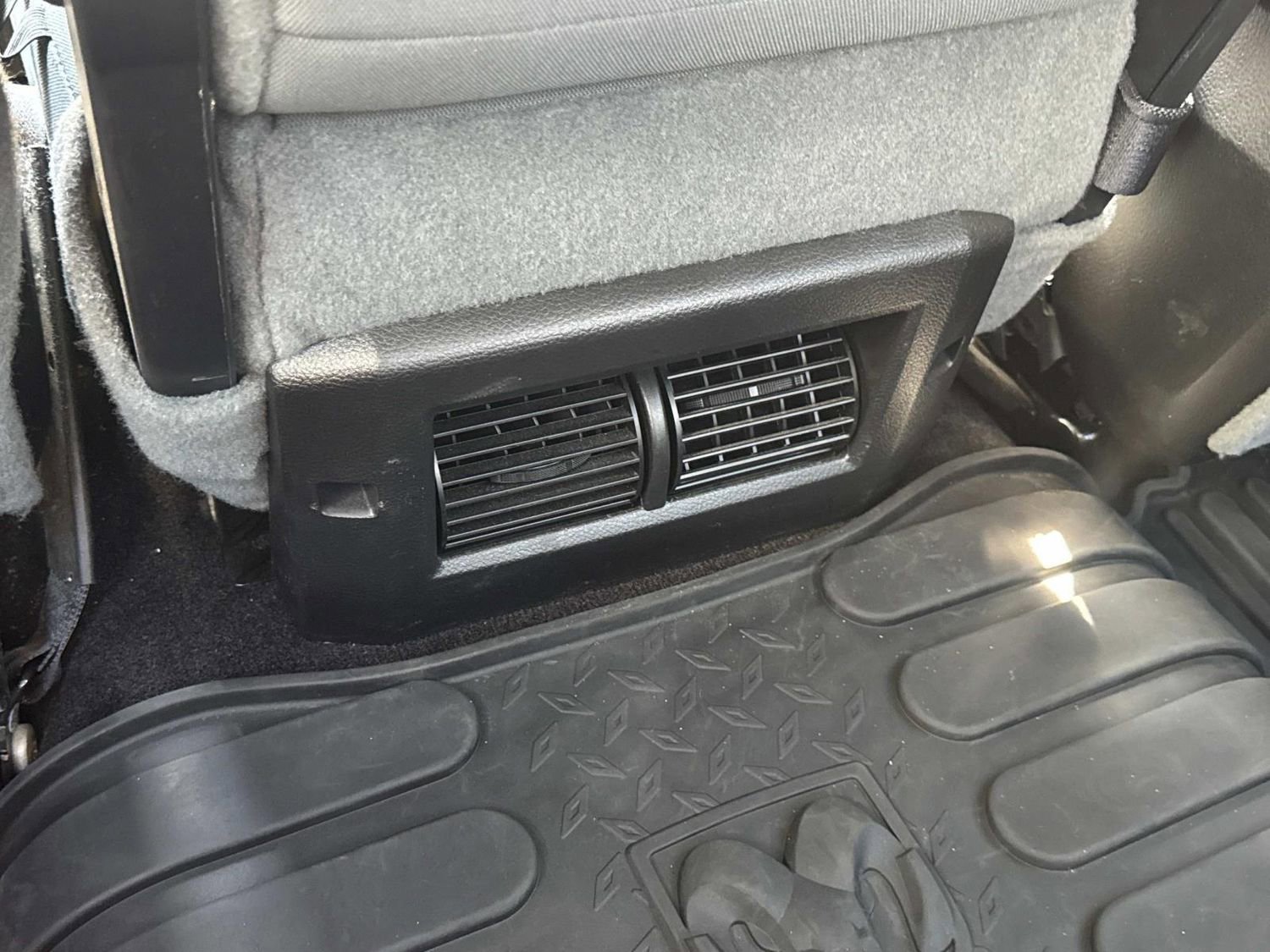 Used 2017 RAM 2500 Tradesman w/ Chrome Appearance Group AWD/4WD image 18