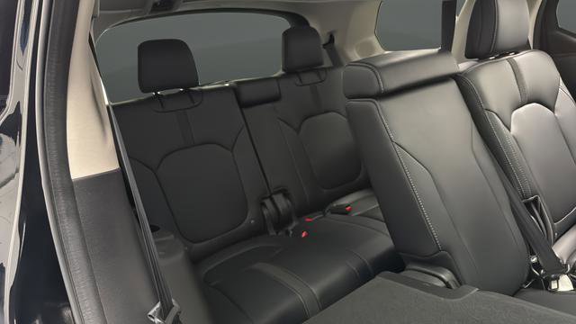 Used 2023 Honda Pilot Touring image 10