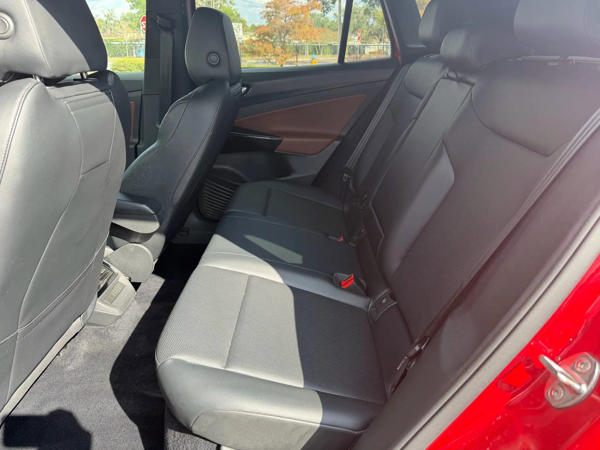 Used 2021 Volkswagen ID.4 Pro S w/ Gradient Package image 10