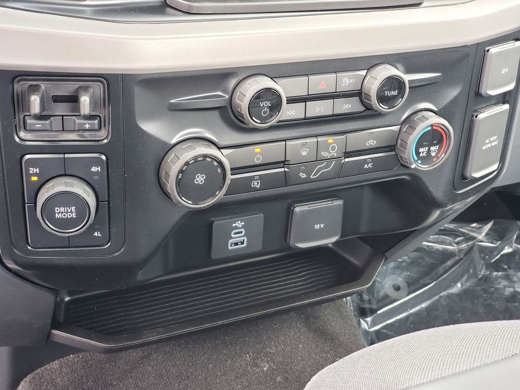 New 2026 Ford F250 XL w/ STX Appearance Package image 19