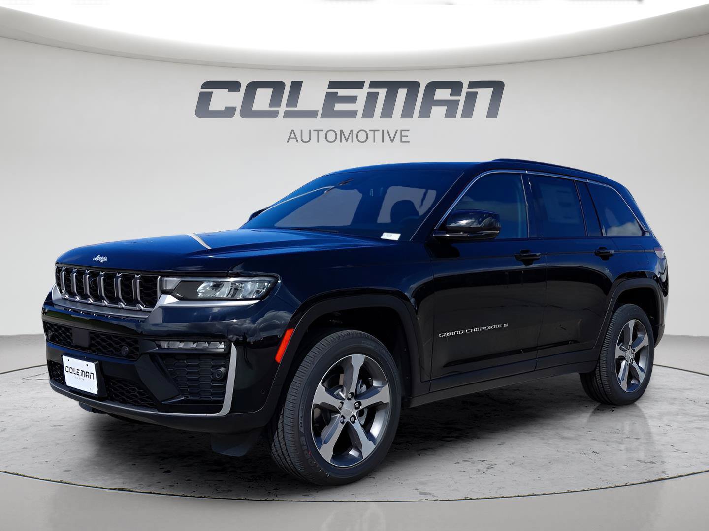 New 2026 Jeep Grand Cherokee Limited w/ Luxury Tech Group II AWD/4WD image 1