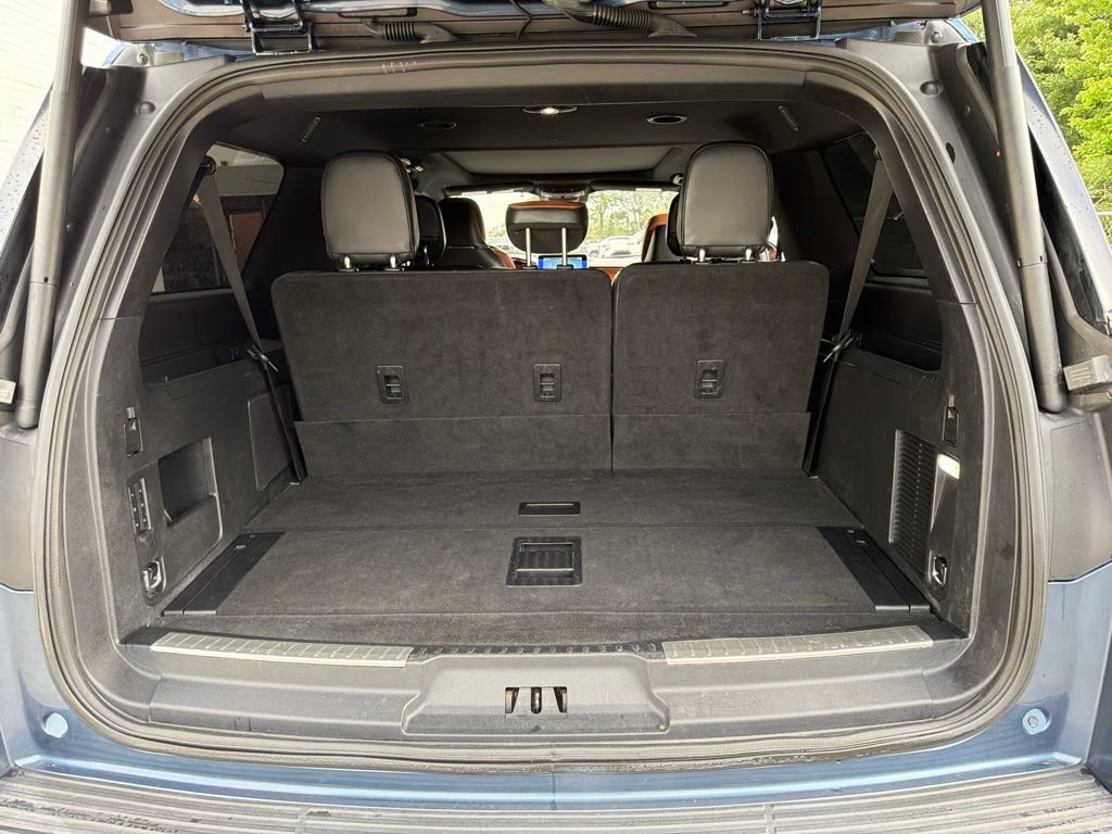 Used 2019 Lincoln Navigator L 4WD Reserve w/ Cargo Package image 17