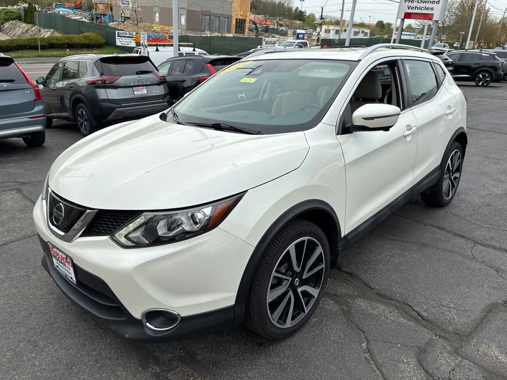 Certified 2019 Nissan Rogue Sport SL w/ Premium Package AWD/4WD image 3