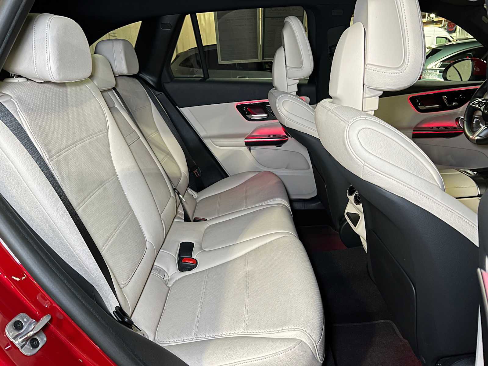 Certified 2025 Mercedes-Benz GLC 300 4MATIC image 13