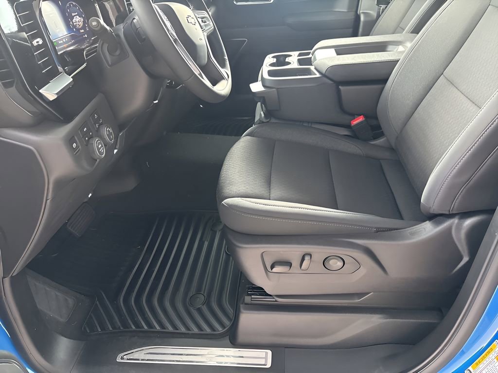 New 2025 Chevrolet Silverado 1500 LT image 7