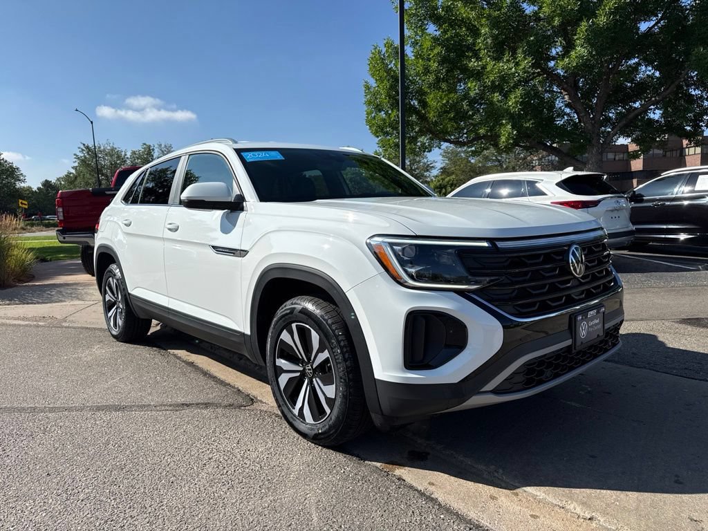 Certified 2024 Volkswagen Atlas Cross Sport SE AWD/4WD image 8