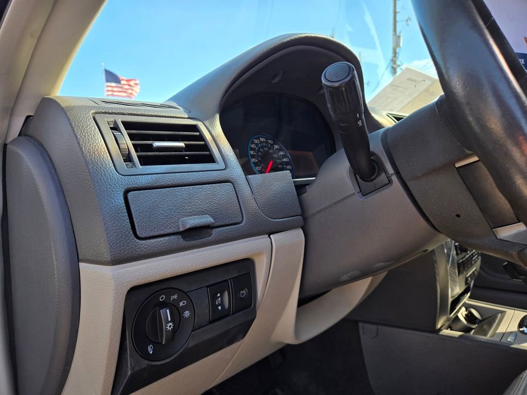 Used 2010 Ford Fusion Hybrid FWD image 24