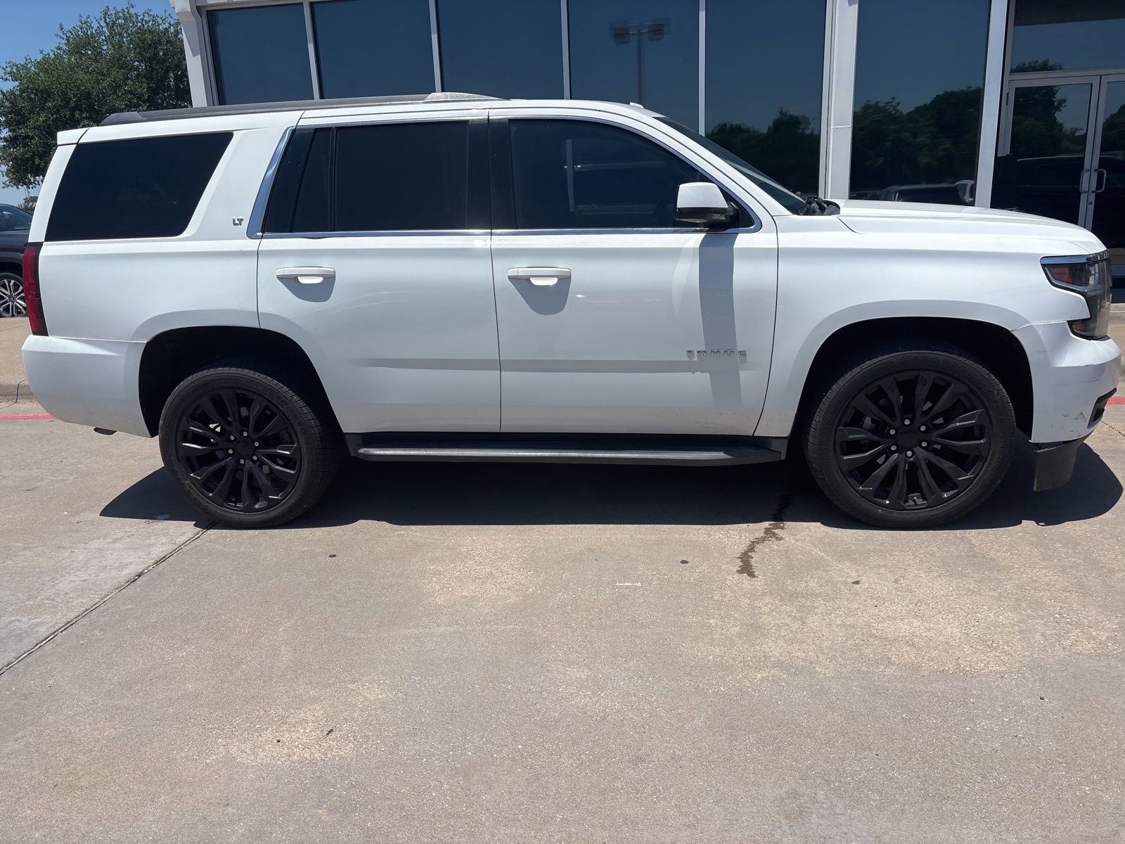 Used 2016 Chevrolet Tahoe LT RWD image 4