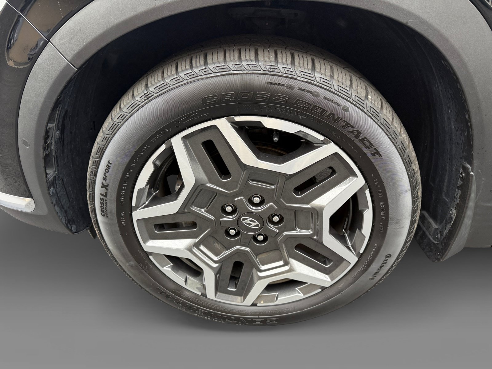 Certified 2023 Hyundai Santa Fe Limited FWD image 9