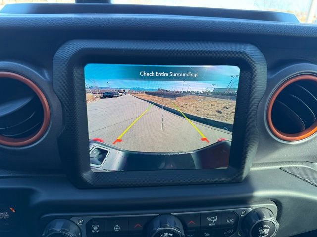 Used 2023 Jeep Gladiator Mojave w/ Cold Weather Group image 21