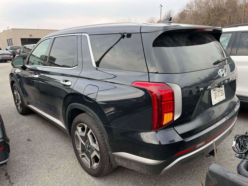 Used 2024 Hyundai Palisade SEL w/ Premium Package image 3