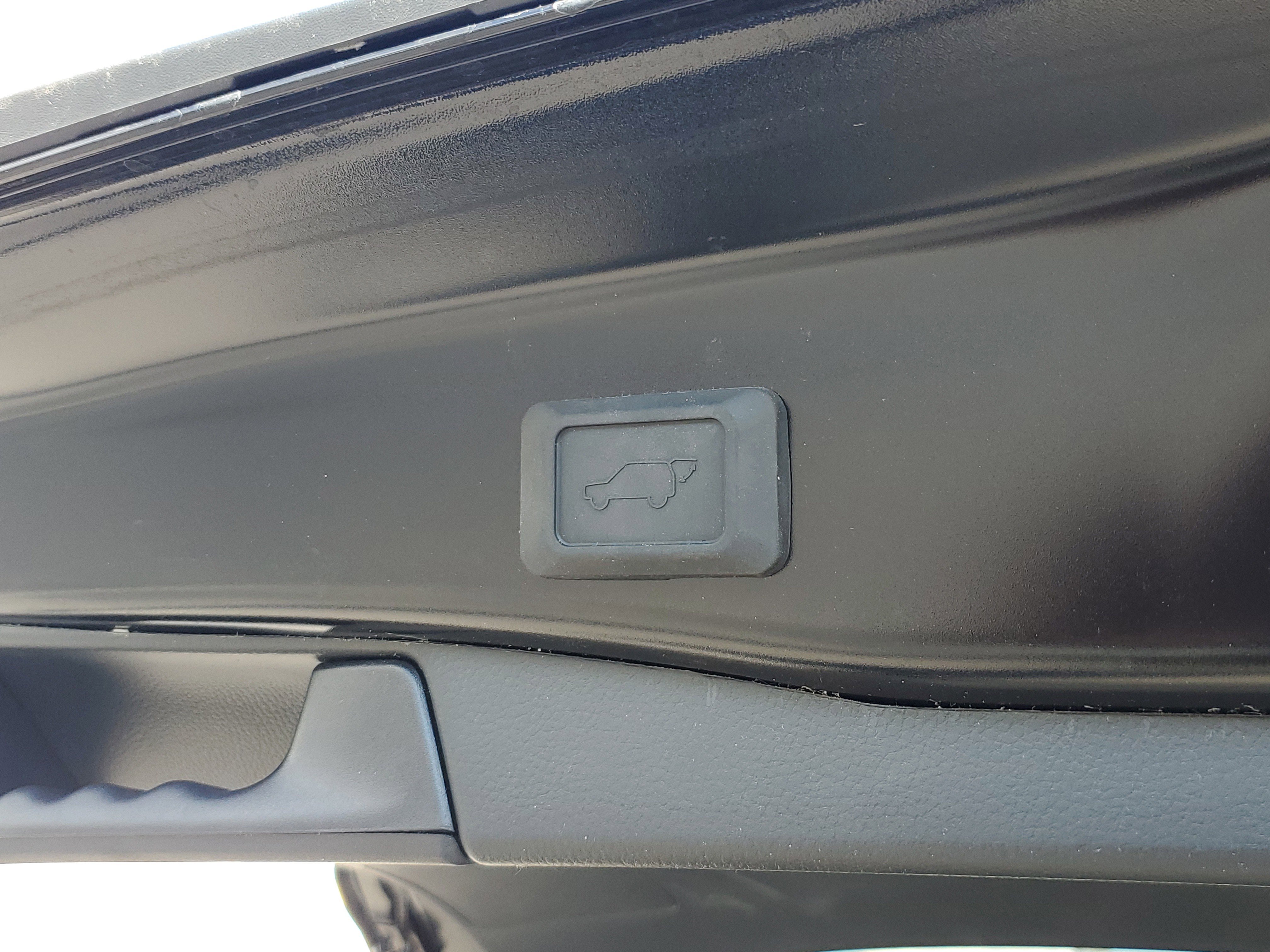 Certified 2025 Toyota RAV4 Limited image 10