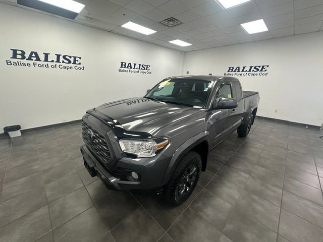 Used 2021 Toyota Tacoma SR5 w/ Blackout Package (TMS) AWD/4WD image 10