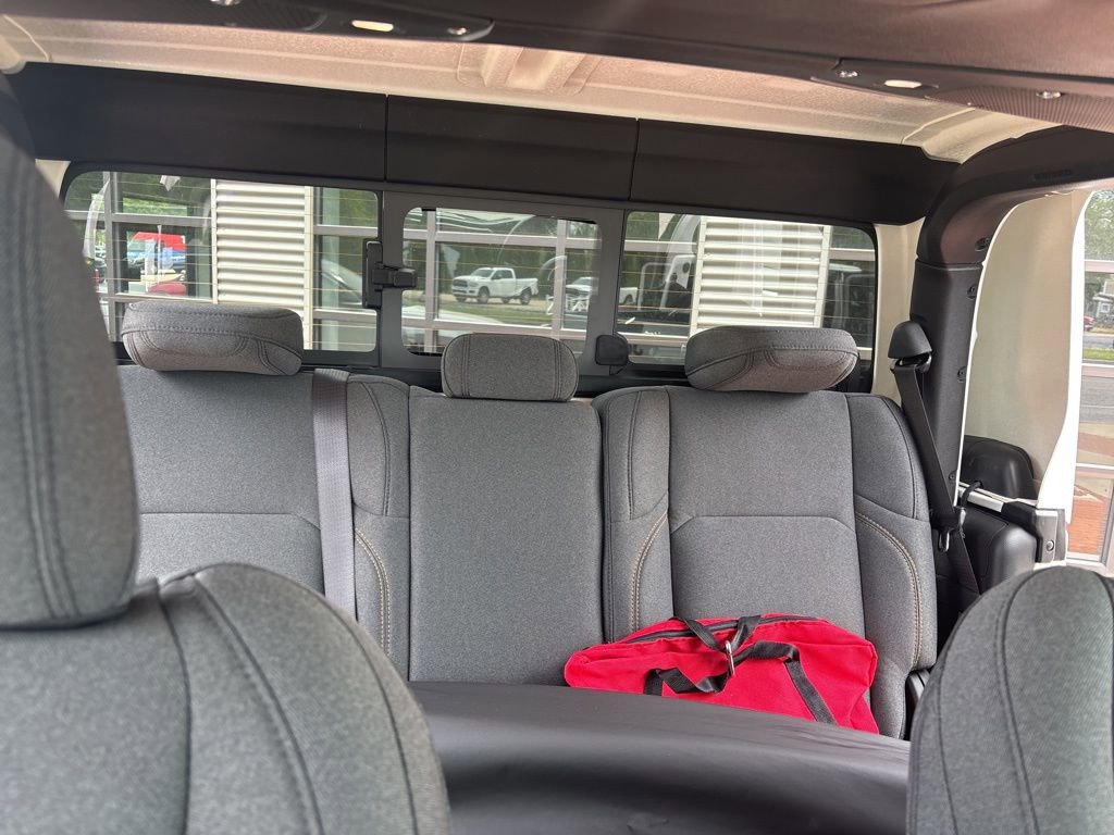 New 2025 Jeep Gladiator Sport AWD/4WD image 12