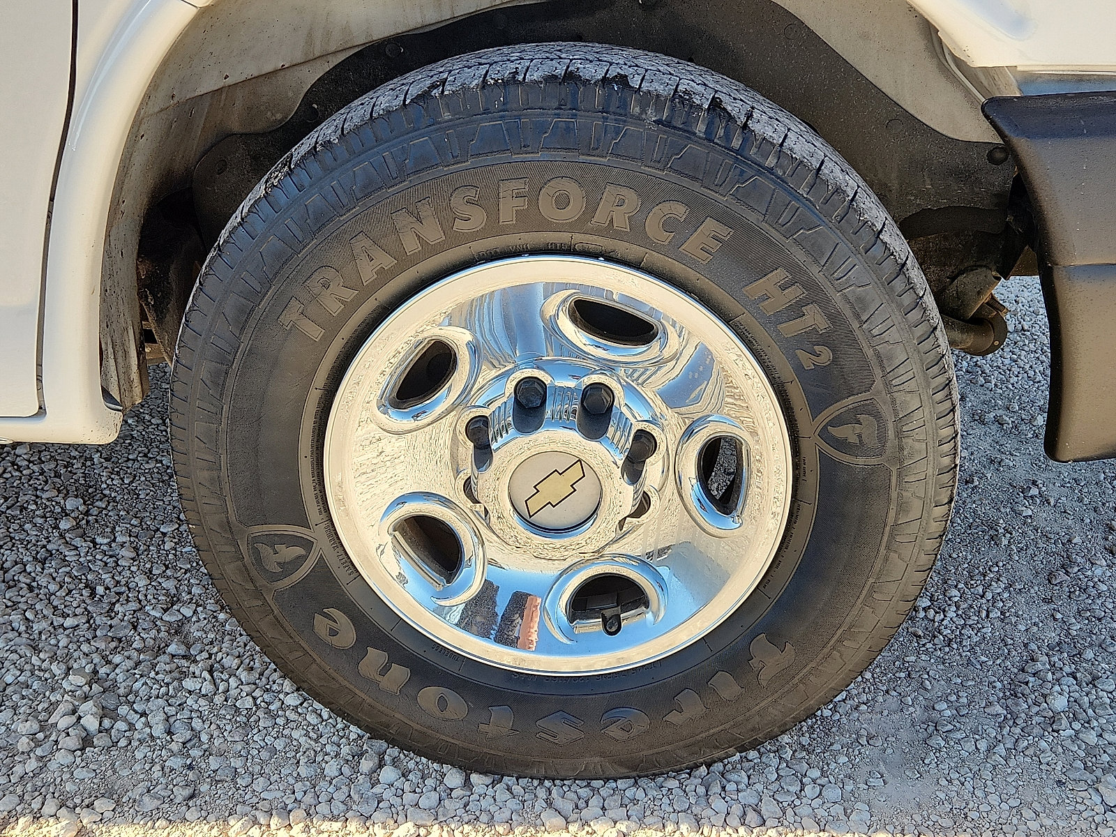 Used 2012 Chevrolet Express 2500 w/ Cold Climate Package image 7