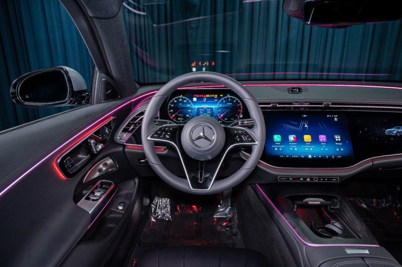 New 2026 Mercedes-Benz E 450 4MATIC Sedan image 15